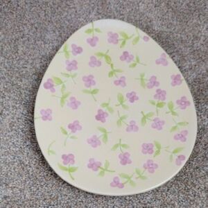 Hausenware Egg-Shaped Plate